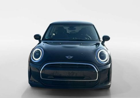 MINI ONE, 2022