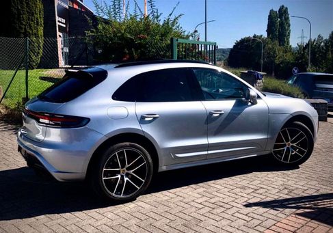Porsche Macan, 2022