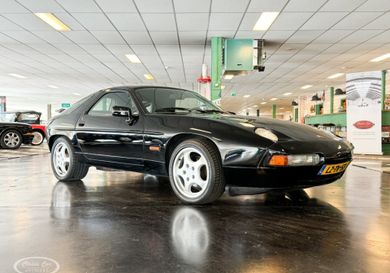 Porsche 928, 1986