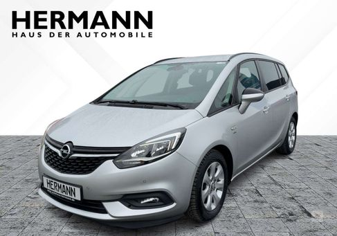 Opel Zafira, 2017