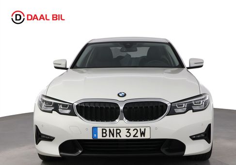 BMW 330, 2020 2