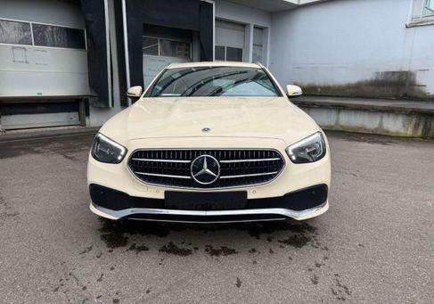 Mercedes-Benz E 200, 2023