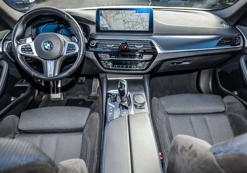 BMW 530, 2021