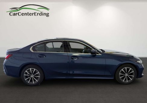 BMW 318, 2023