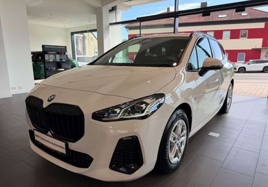BMW 218, 2024