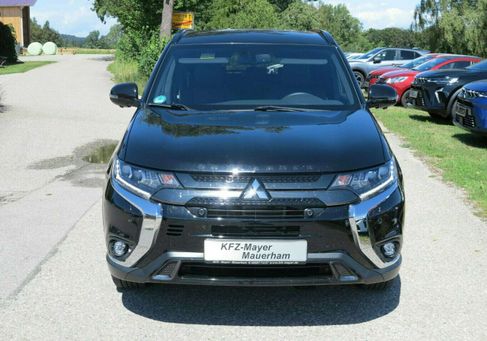 Mitsubishi Outlander, 2021