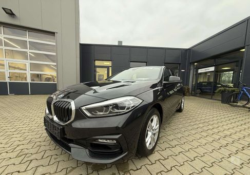 BMW 118, 2020