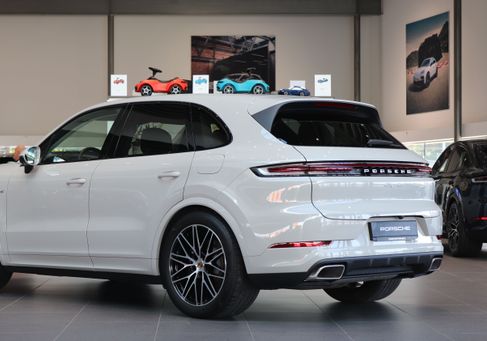 Porsche Cayenne, 2024