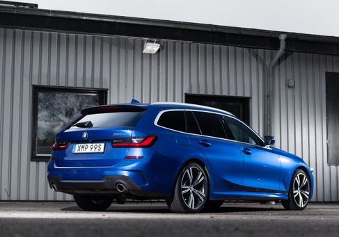 BMW 330, 2020