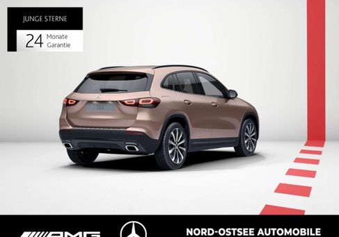 Mercedes-Benz GLA 250, 2022