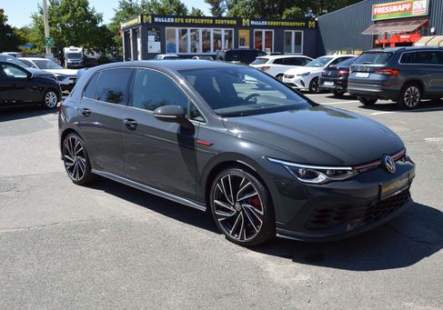 Volkswagen Golf, 2024 3