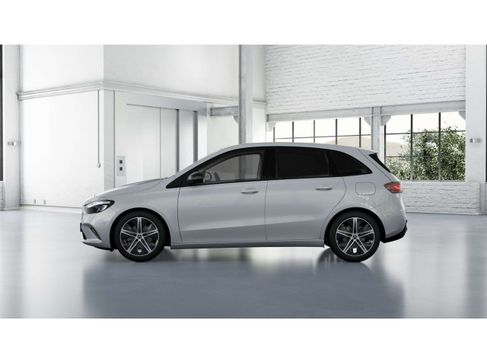 Mercedes-Benz B 200, 2023 3