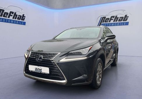 Lexus NX 300, 2020