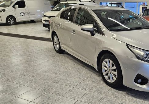 Toyota Avensis, 2016