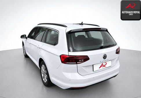 Volkswagen Passat, 2024 2