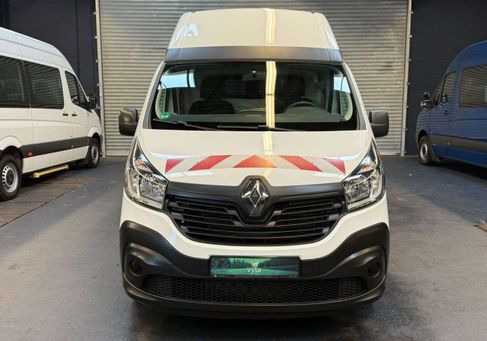 Renault Trafic, 2019 3