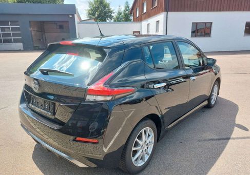 Nissan Leaf, 2022 3