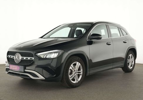 Mercedes-Benz GLA 180, 2024