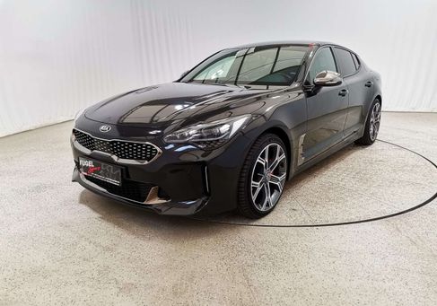 Kia Stinger, 2017