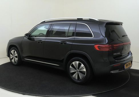 Mercedes-Benz EQB, 2025 3