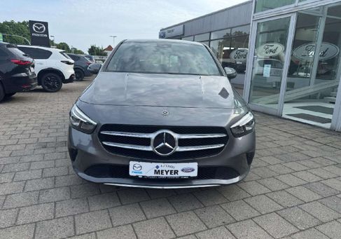 Mercedes-Benz B 180, 2020