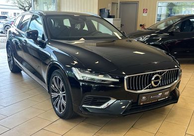 Volvo V60, 2022