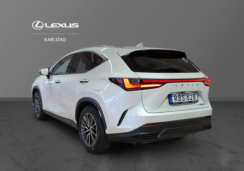 Lexus NX, 2025