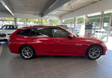 BMW 318, 2023