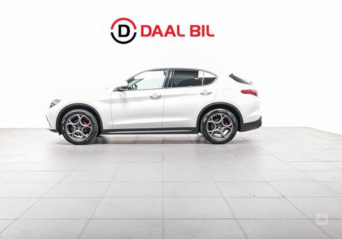 Alfa Romeo Stelvio, 2018