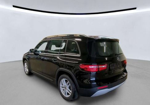 Mercedes-Benz GLB 200, 2022 3