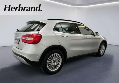 Mercedes-Benz GLA 180, 2019