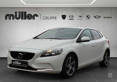 Volvo V40, 2017