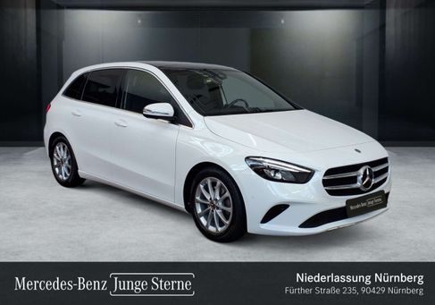 Mercedes-Benz B 200, 2023 2