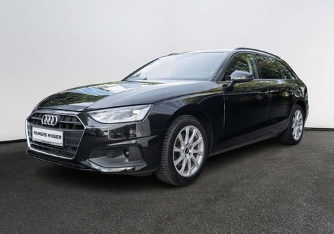 Audi A4, 2022
