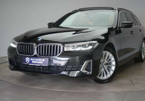 BMW 520, 2022 3