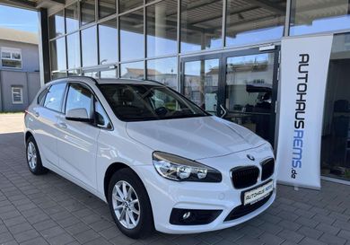 BMW 216, 2017