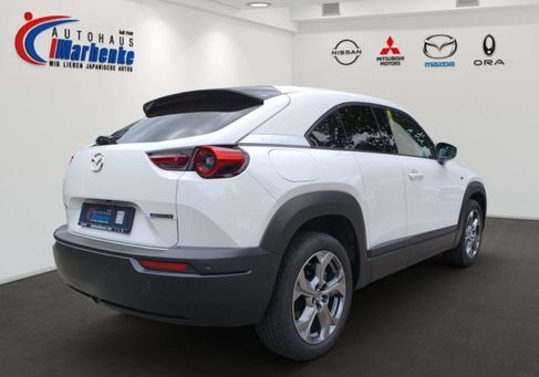 Mazda MX-30, 2023 3