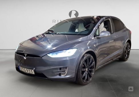 Tesla Model X, 2017