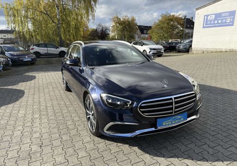 Mercedes-Benz E 300, 2022
