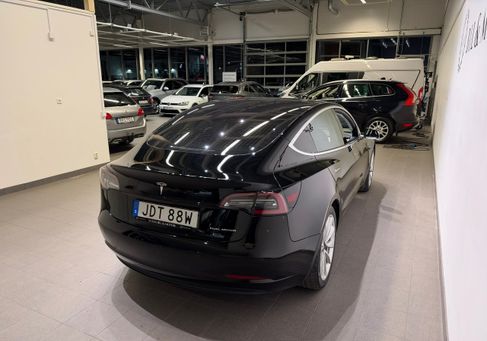 Tesla Model 3, 2019 3