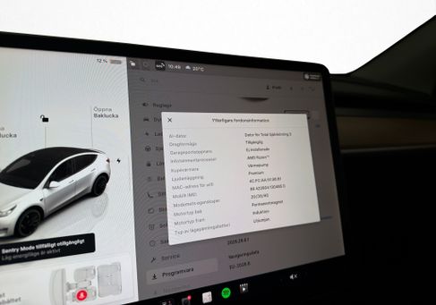 Tesla Model Y, 2022 2