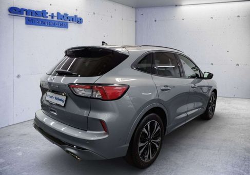 Ford Kuga, 2022