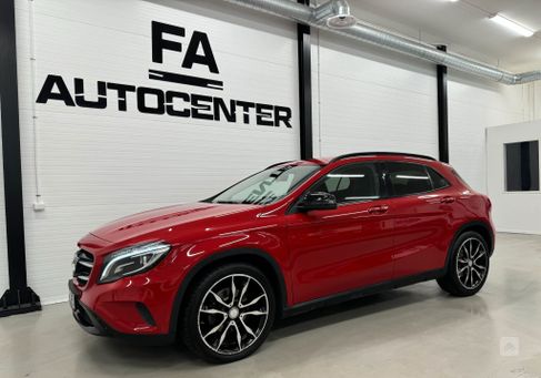 Mercedes-Benz GLA 200, 2014