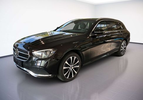 Mercedes-Benz 300, 2021