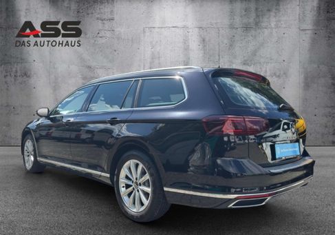 Volkswagen Passat, 2022