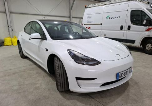 Tesla Model 3, 2022 3