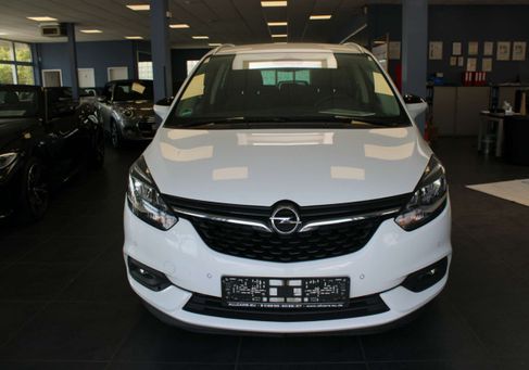 Opel Zafira, 2019