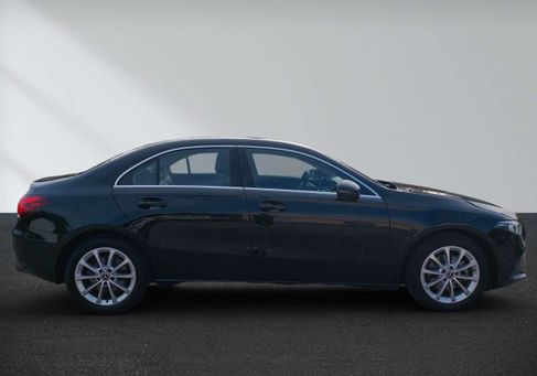 Mercedes-Benz A 200, 2021 3