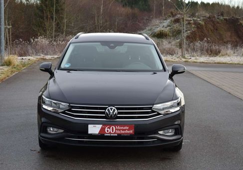 Volkswagen Passat Variant, 2022