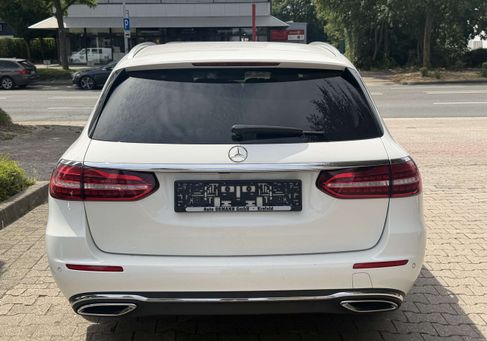 Mercedes-Benz E 300, 2023